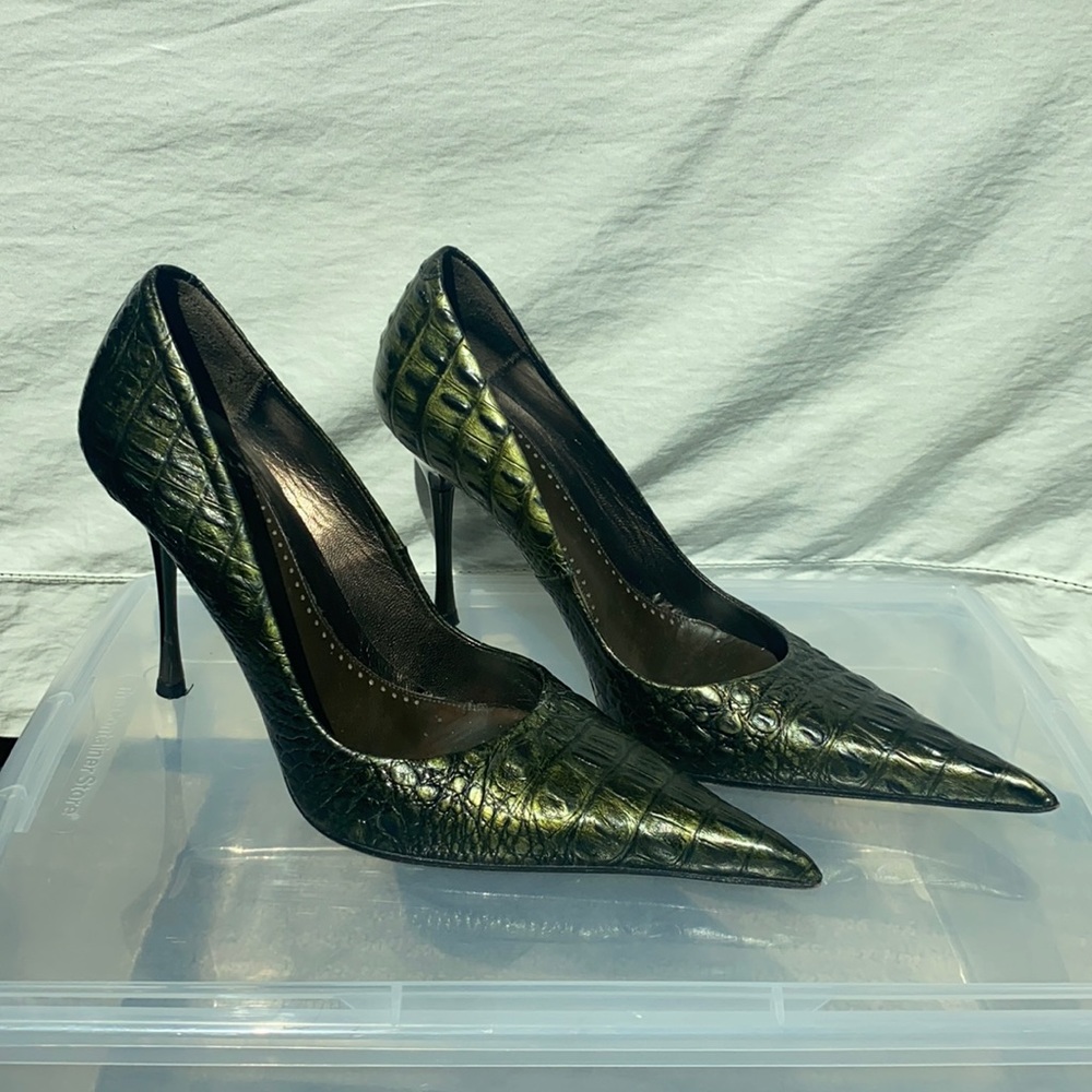 Aldo collection green snakeskin pointed toe pump 7